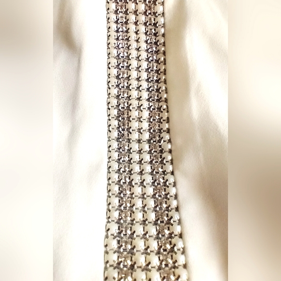 MOA & MOA MISSES SIZE SMALL SLEEVELESS TANK IVORY PEARL & RHINESTONE ACCENTS - Picture 4 of 8